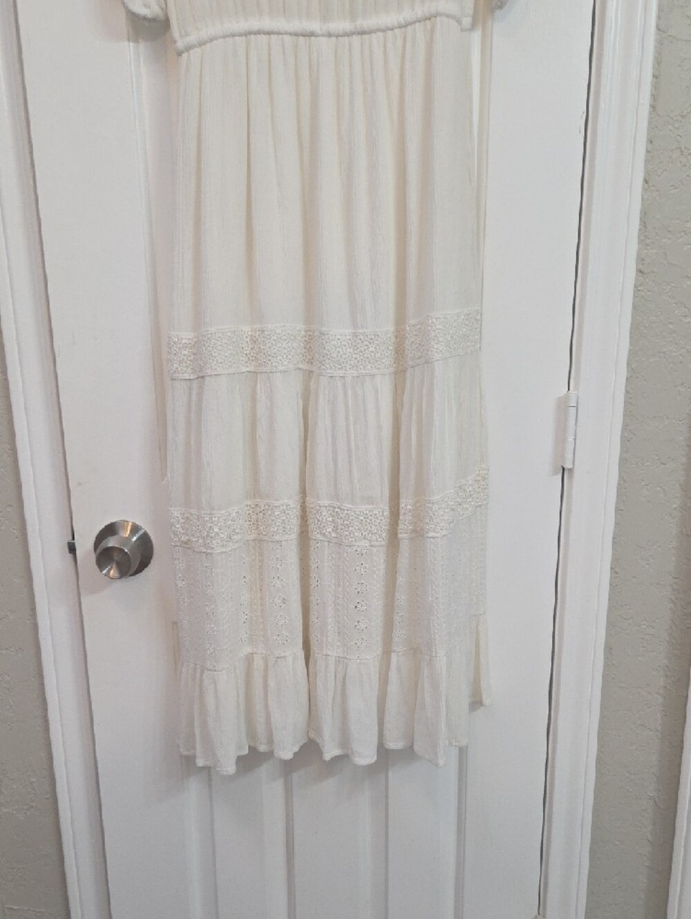 Knox Rose White Eyelet Maxi Dress with Tie Waist - Picture 7 of 7